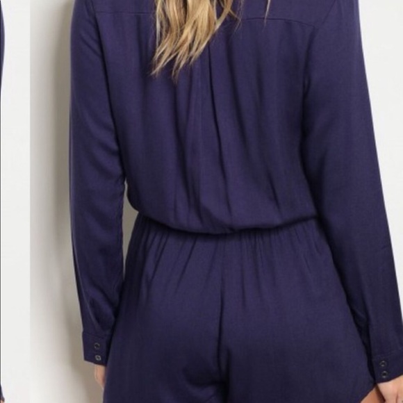 Last one Navy blue romper - Picture 3 of 4